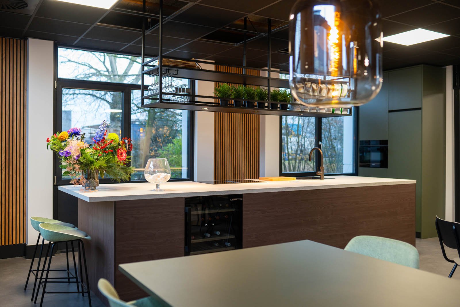 Coffee at Work: Proef de Sfeer, Ervaar de Koffie