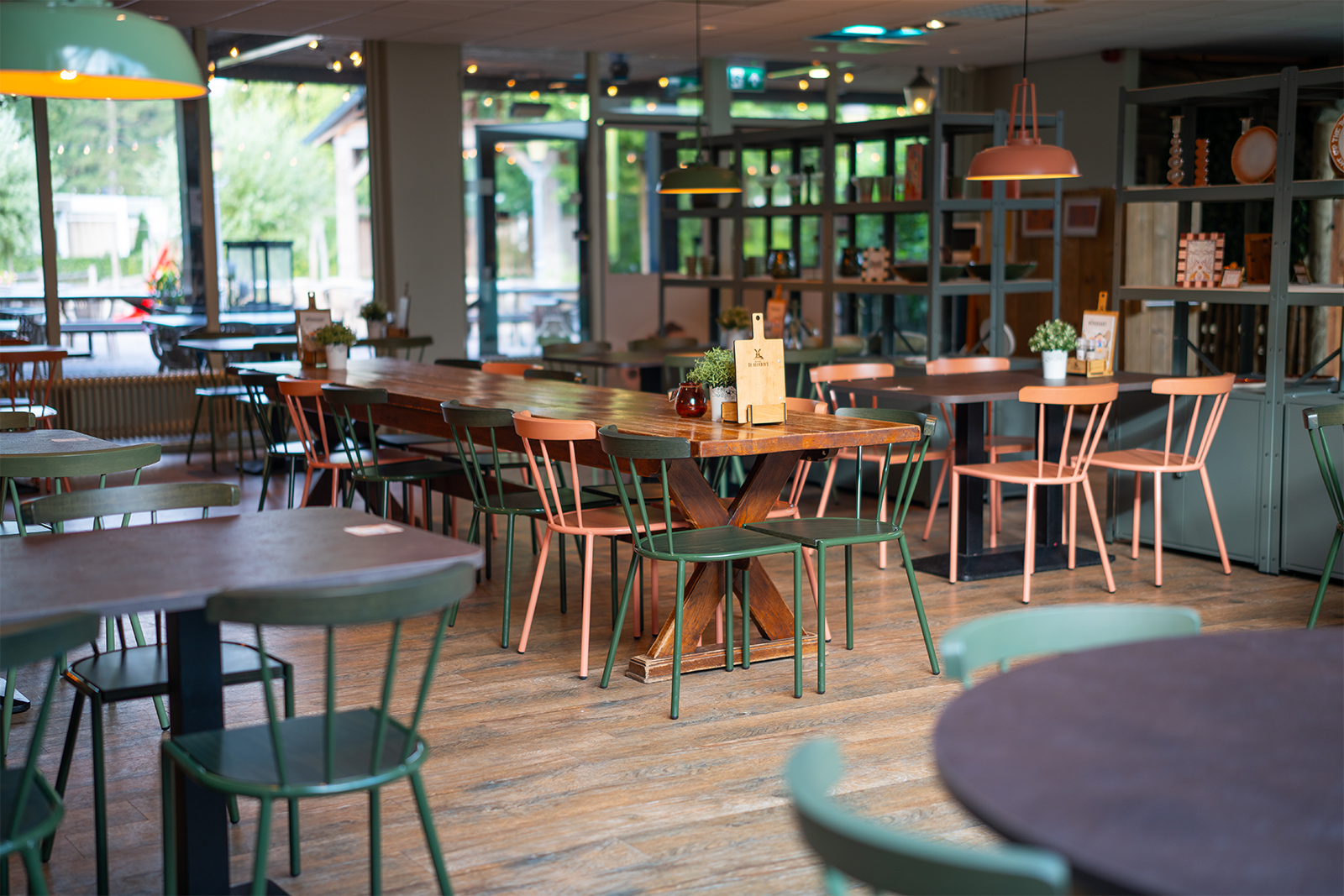 Vakantiepark Dierenbos: een kleurrijk en knus restaurant