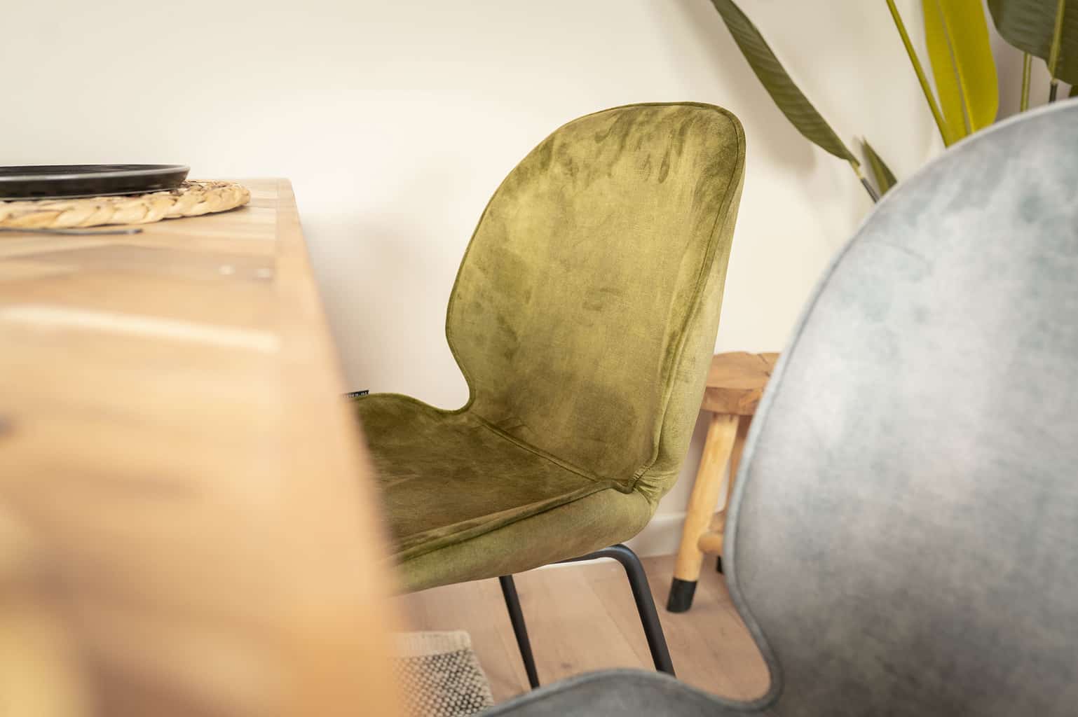 Velvet stoel Vistar - groen (1)
